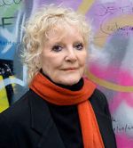 Watch Je t\'aime: The Story of French Song with Petula Clark Gomovies