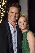 Watch Looks Like Christmas Gomovies